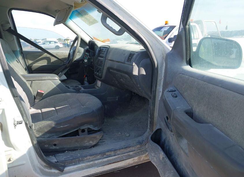 Photo 5 of 2005 Ford Explorer XLS/XLS SPORT (VIN 1FMZU62K95UA38772)