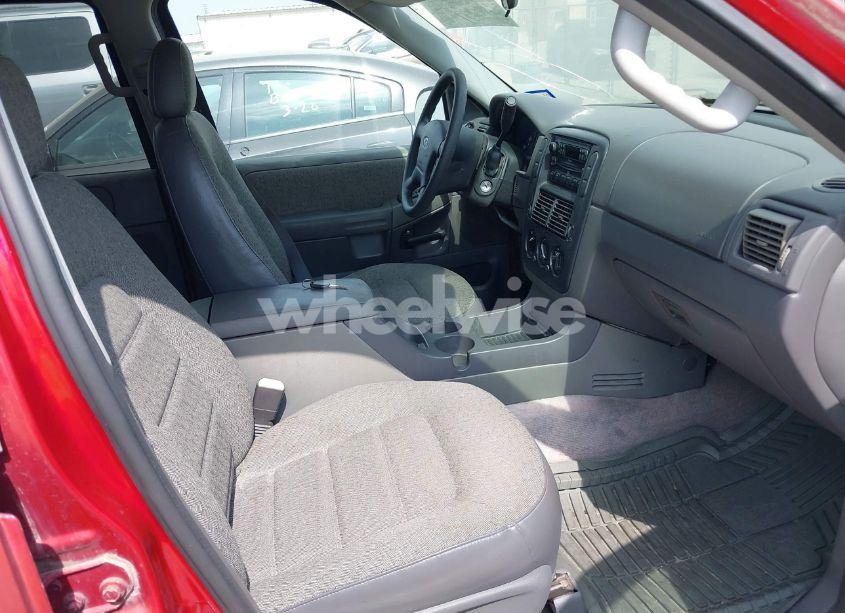 Photo 5 of 2004 Ford Explorer XLS (VIN 1FMZU62KX4ZB03811)