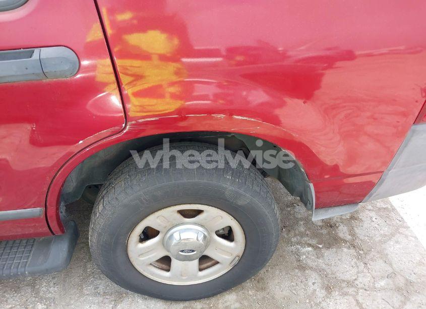 Photo 6 of 2004 Ford Explorer XLS (VIN 1FMZU62KX4ZB03811)