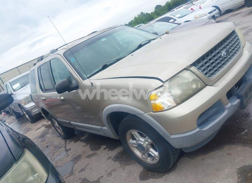 2002 Ford Explorer XLT (VIN 1FMZU63E02ZA06400) main photo