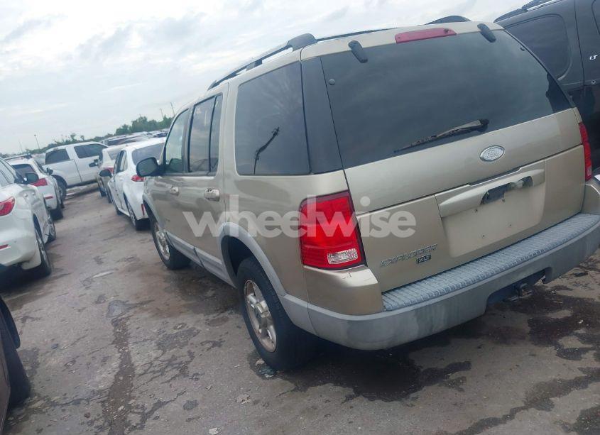 Photo 3 of 2002 Ford Explorer XLT (VIN 1FMZU63E02ZA06400)