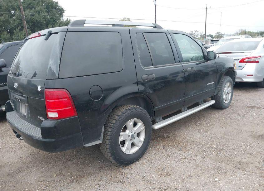 Photo 4 of 2005 Ford Explorer XLT/XLT SPORT (VIN 1FMZU63E05UB01332)
