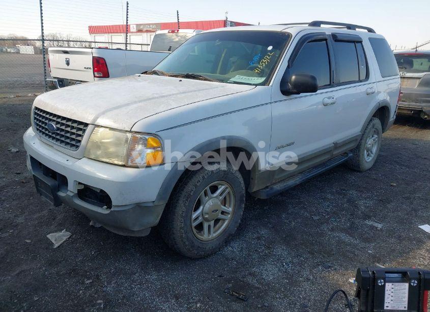 Photo 2 of 2002 Ford Explorer XLT (VIN 1FMZU63E22ZB91484)
