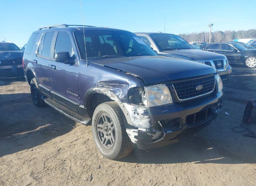 2002 Ford Explorer XLT (VIN 1FMZU63E32UB81897) main photo
