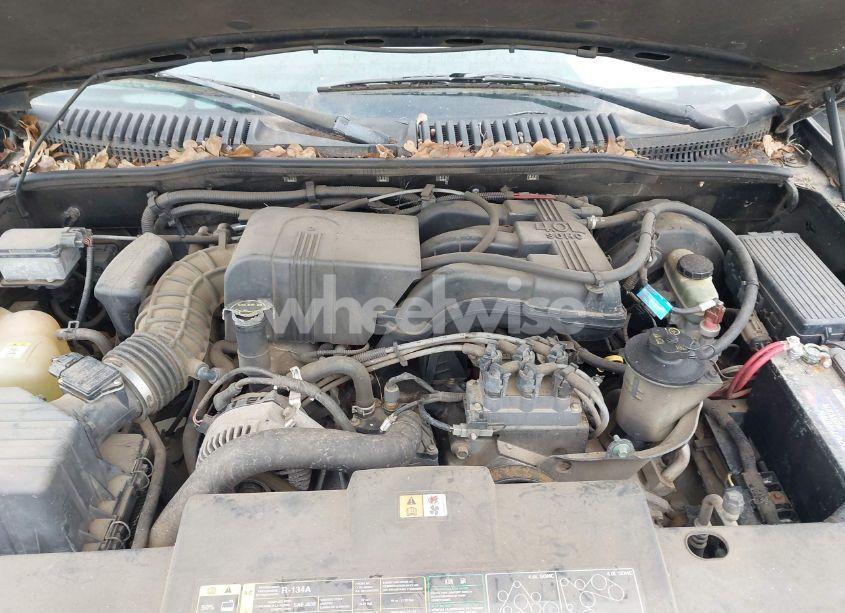 Photo 10 of 2002 Ford Explorer XLT (VIN 1FMZU63E42UB51372)