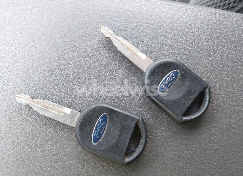 Photo 11 of 2002 Ford Explorer XLT (VIN 1FMZU63E42UB51372)