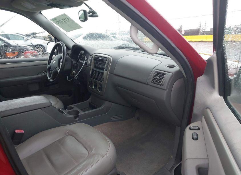 Photo 5 of 2004 Ford Explorer XLT (VIN 1FMZU63E54ZB16216)