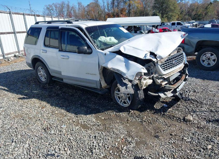 2002 Ford Explorer XLT (VIN 1FMZU63E62UC96638) main photo