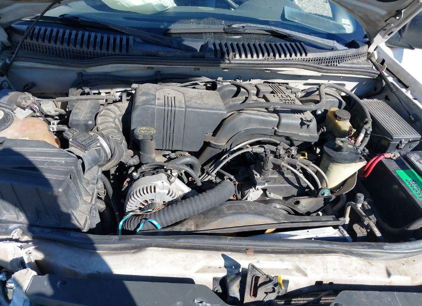 Photo 10 of 2002 Ford Explorer XLT (VIN 1FMZU63E62UC96638)