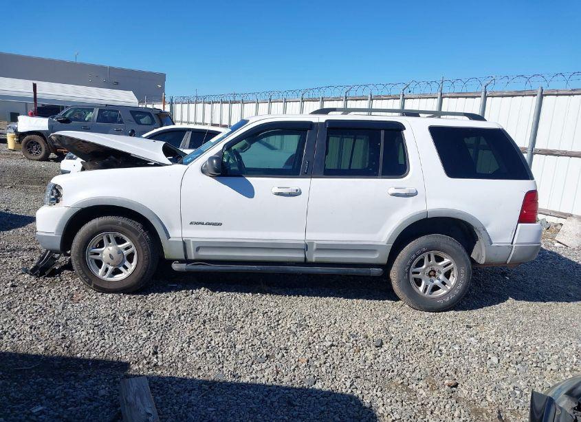 Photo 14 of 2002 Ford Explorer XLT (VIN 1FMZU63E62UC96638)