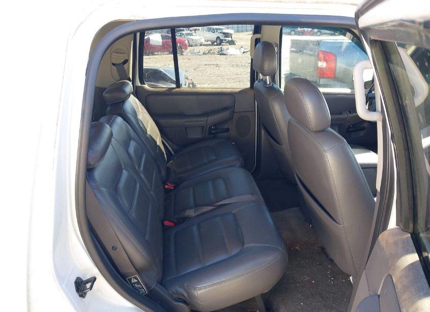 Photo 8 of 2002 Ford Explorer XLT (VIN 1FMZU63E62UC96638)