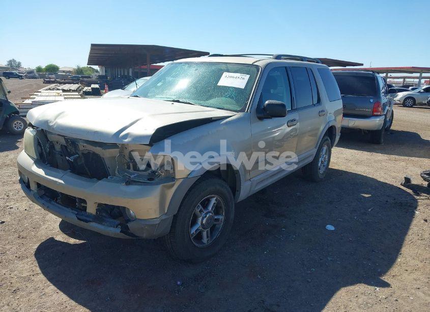Photo 2 of 2002 Ford Explorer XLT (VIN 1FMZU63E62ZC23045)