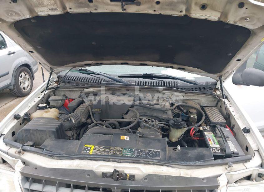 Photo 10 of 2002 Ford Explorer XLT (VIN 1FMZU63E72ZB62529)