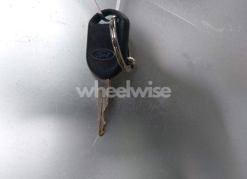 Photo 11 of 2002 Ford Explorer XLT (VIN 1FMZU63E82UC41964)