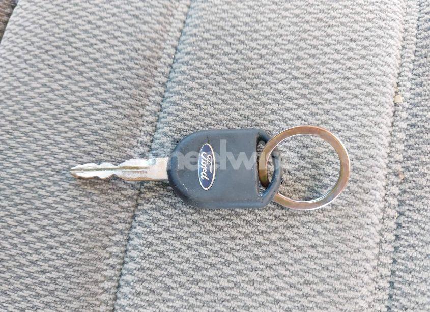 Photo 11 of 2002 Ford Explorer XLT (VIN 1FMZU63E92UA37142)