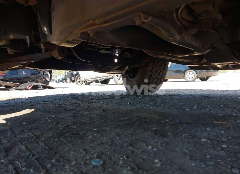 Photo 13 of 2002 Ford Explorer XLT (VIN 1FMZU63E92UA37142)