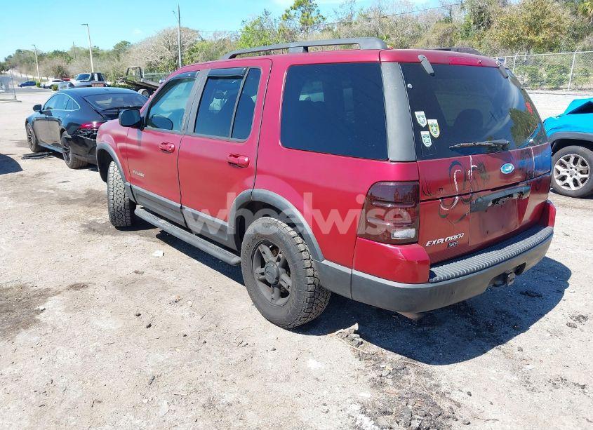 Photo 3 of 2002 Ford Explorer XLT (VIN 1FMZU63E92UA37142)