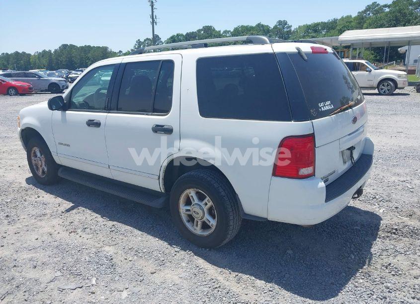 Photo 3 of 2004 Ford Explorer XLT (VIN 1FMZU63K04ZA16160)