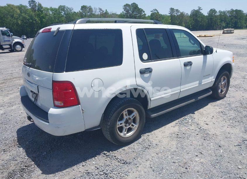 Photo 4 of 2004 Ford Explorer XLT (VIN 1FMZU63K04ZA16160)