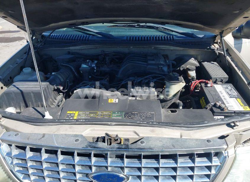 Photo 10 of 2004 Ford Explorer XLT (VIN 1FMZU63K04ZA42287)