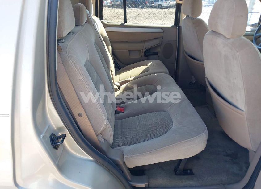 Photo 8 of 2004 Ford Explorer XLT (VIN 1FMZU63K04ZA42287)