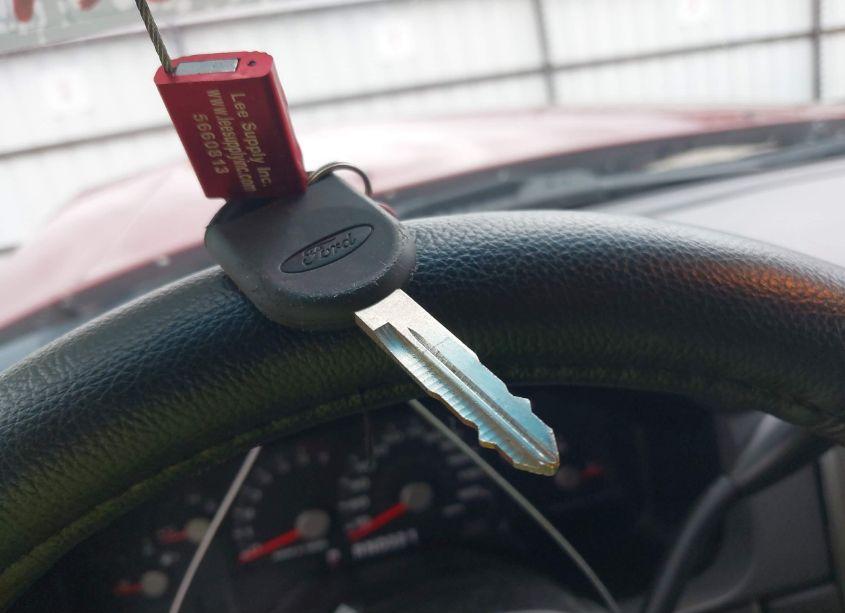 Photo 11 of 2005 Ford Explorer XLT/XLT SPORT (VIN 1FMZU63K05UB05869)