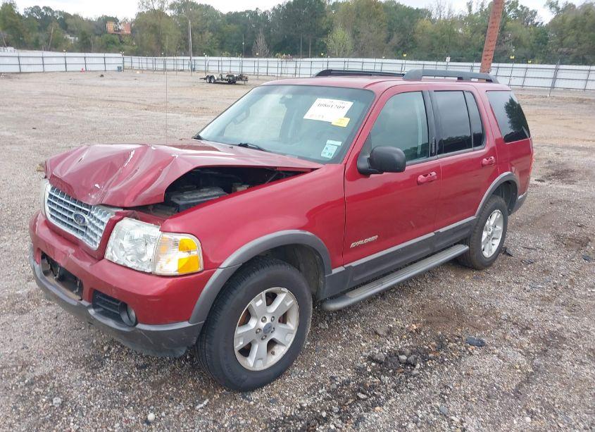 Photo 2 of 2005 Ford Explorer XLT/XLT SPORT (VIN 1FMZU63K05UB05869)