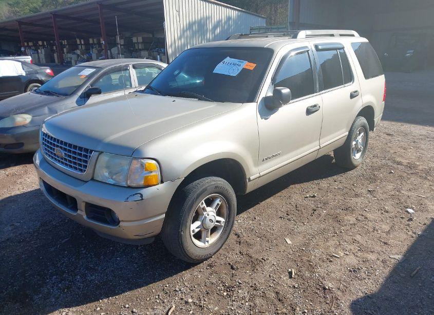 Photo 2 of 2005 Ford Explorer XLT/XLT SPORT (VIN 1FMZU63K05UC03252)