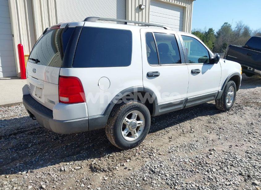 Photo 4 of 2003 Ford Explorer NBX/XLT (VIN 1FMZU63K13UA10895)