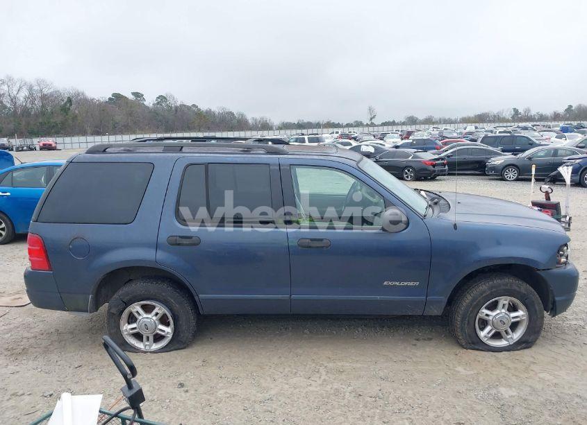 Photo 13 of 2004 Ford Explorer XLT (VIN 1FMZU63K14UB62998)