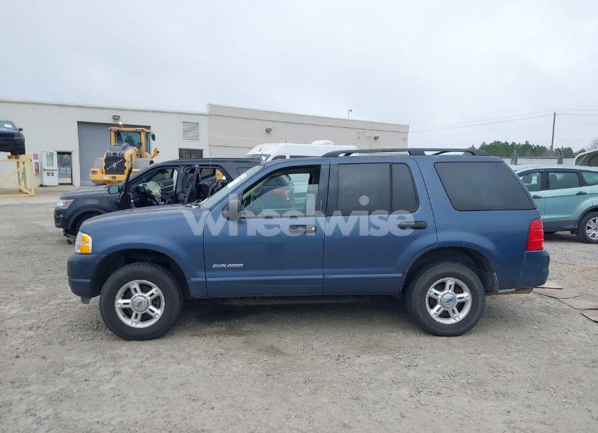 Photo 14 of 2004 Ford Explorer XLT (VIN 1FMZU63K14UB62998)