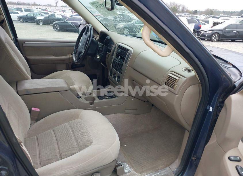 Photo 5 of 2004 Ford Explorer XLT (VIN 1FMZU63K14UB62998)