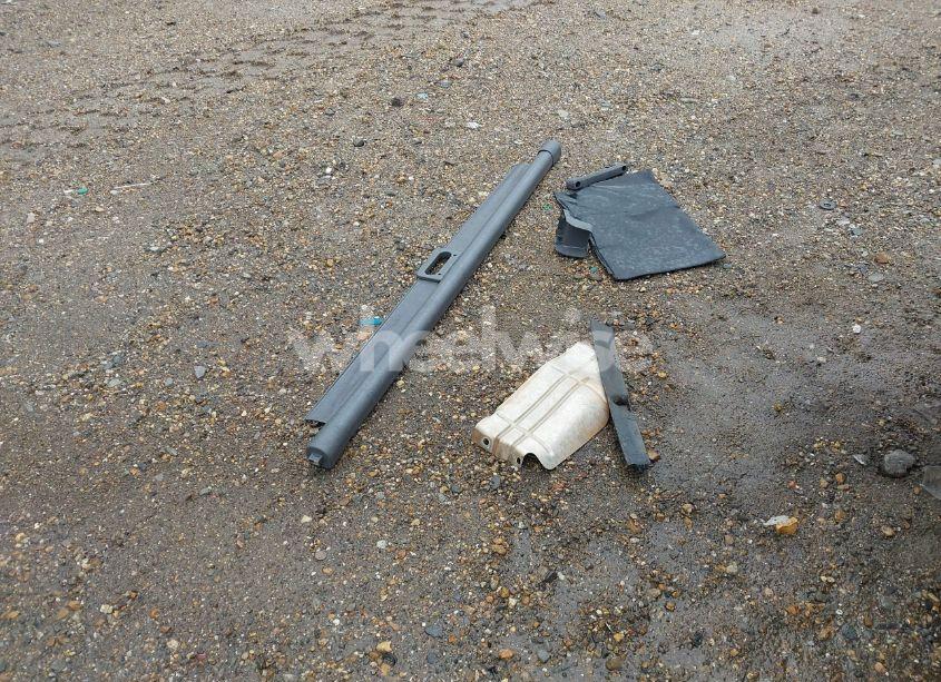 Photo 12 of 2005 Ford Explorer XLT/XLT SPORT (VIN 1FMZU63K15UA97278)