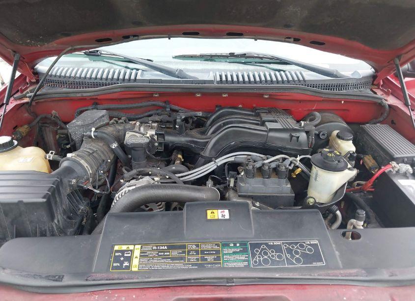 Photo 10 of 2004 Ford Explorer XLT (VIN 1FMZU63K24UA46015)