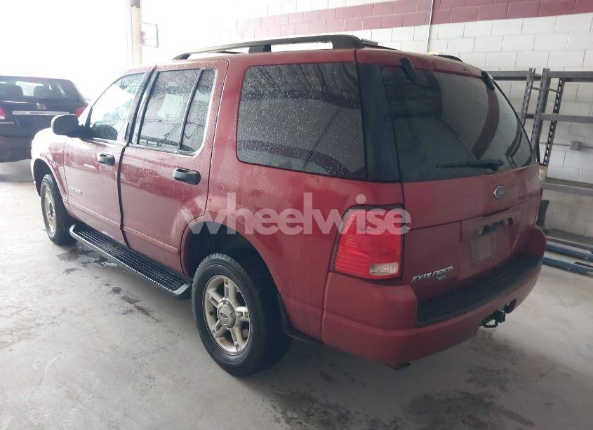 Photo 3 of 2004 Ford Explorer XLT (VIN 1FMZU63K24ZB32931)