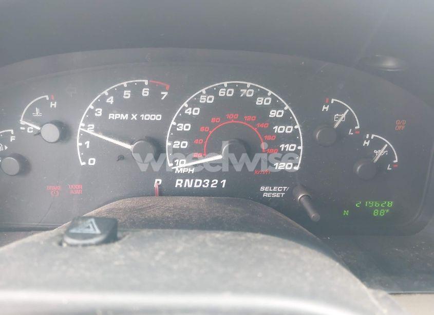 Photo 7 of 2002 Ford Explorer XLT (VIN 1FMZU63K32UD23218)