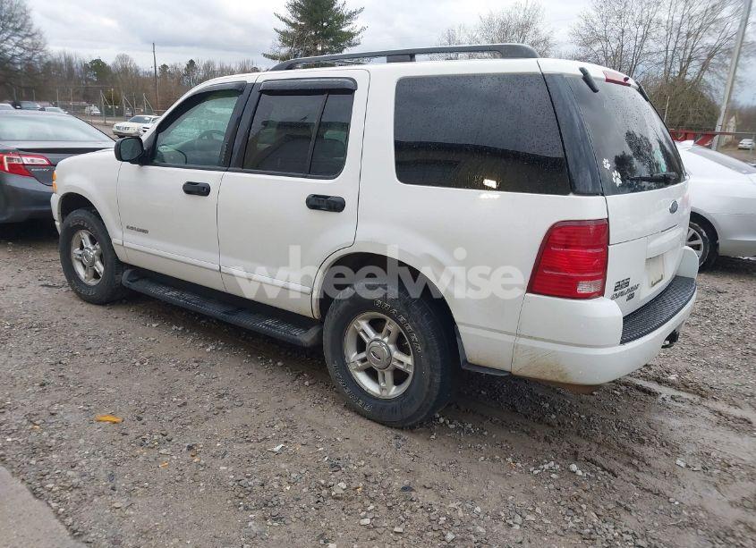 Photo 3 of 2004 Ford Explorer XLT (VIN 1FMZU63K34UB56507)