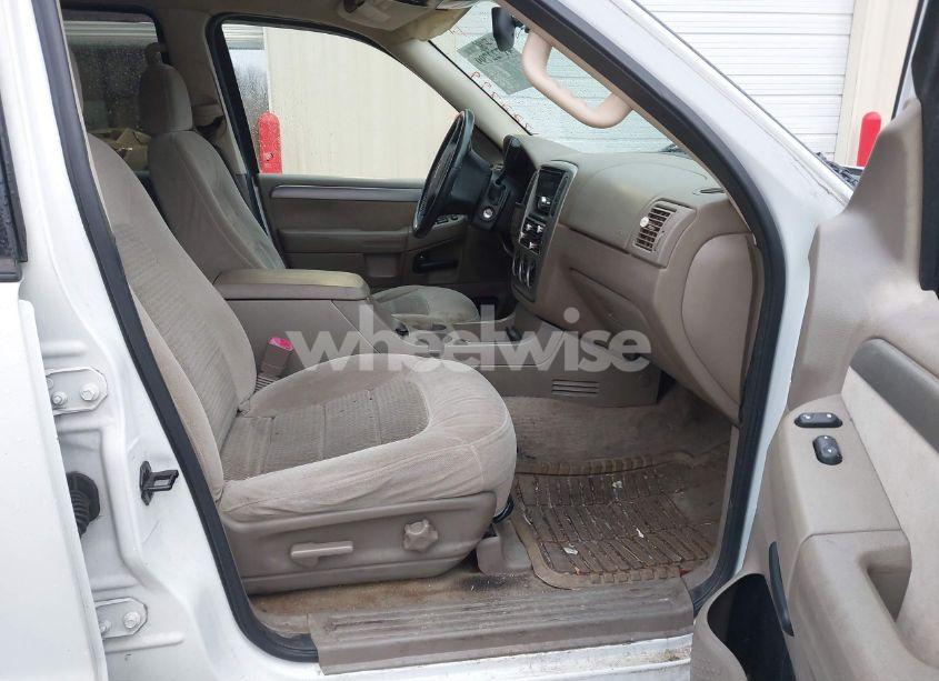 Photo 5 of 2004 Ford Explorer XLT (VIN 1FMZU63K34UB56507)