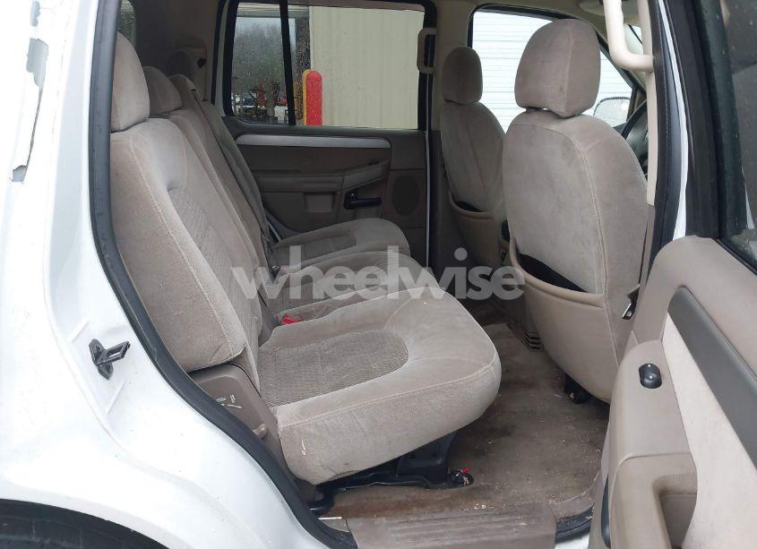 Photo 8 of 2004 Ford Explorer XLT (VIN 1FMZU63K34UB56507)