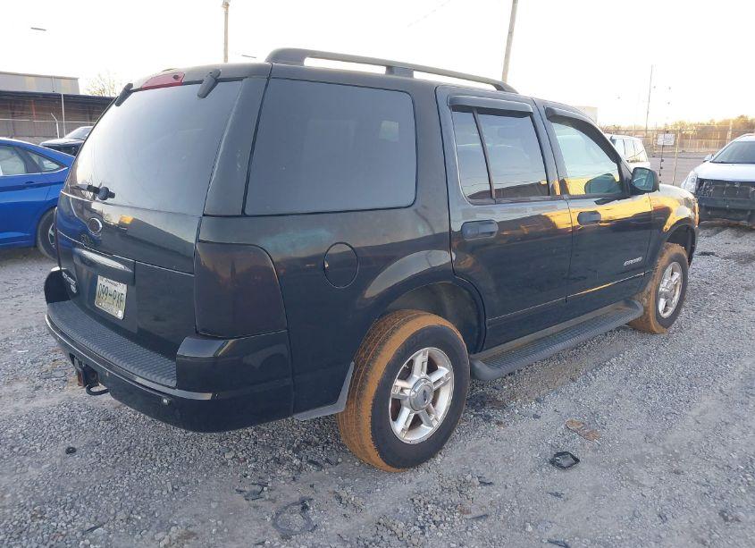 Photo 4 of 2004 Ford Explorer XLT (VIN 1FMZU63K34UC25874)