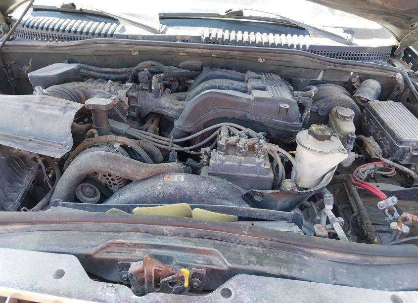 Photo 10 of 2004 Ford Explorer XLT (VIN 1FMZU63K34ZB18424)