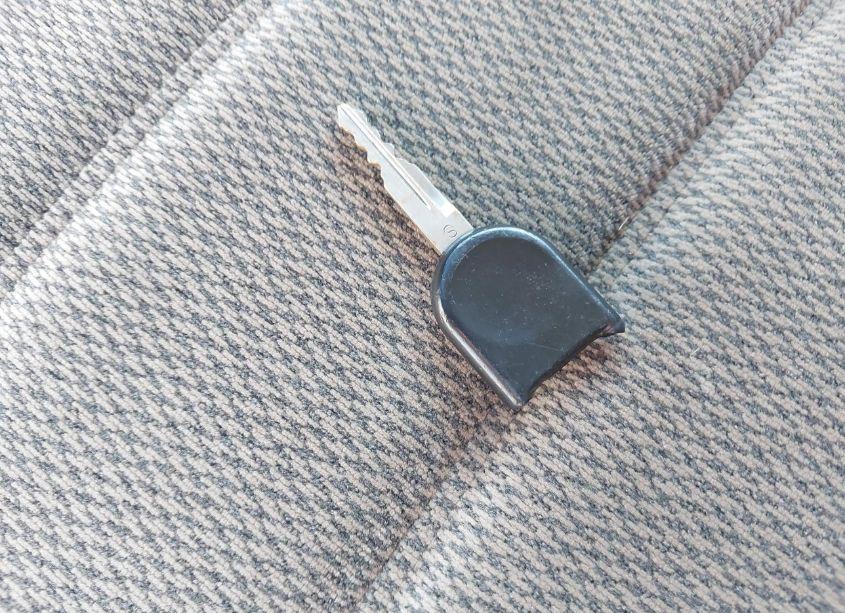 Photo 11 of 2004 Ford Explorer XLT (VIN 1FMZU63K34ZB18424)