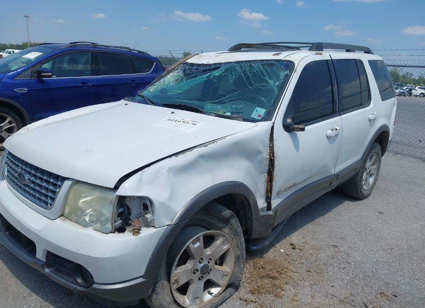 Photo 2 of 2005 Ford Explorer XLT/XLT SPORT (VIN 1FMZU63K35UB86687)