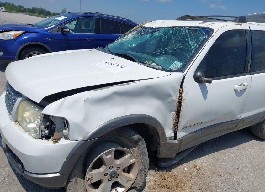 Photo 6 of 2005 Ford Explorer XLT/XLT SPORT (VIN 1FMZU63K35UB86687)