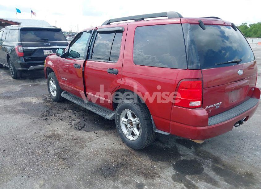 Photo 3 of 2005 Ford Explorer XLT/XLT SPORT (VIN 1FMZU63K45UB41645)