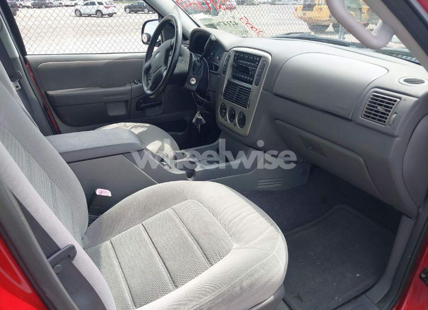 Photo 5 of 2005 Ford Explorer XLT/XLT SPORT (VIN 1FMZU63K45UB41645)