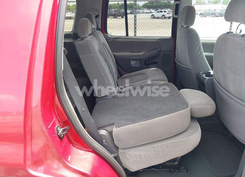 Photo 8 of 2005 Ford Explorer XLT/XLT SPORT (VIN 1FMZU63K45UB41645)