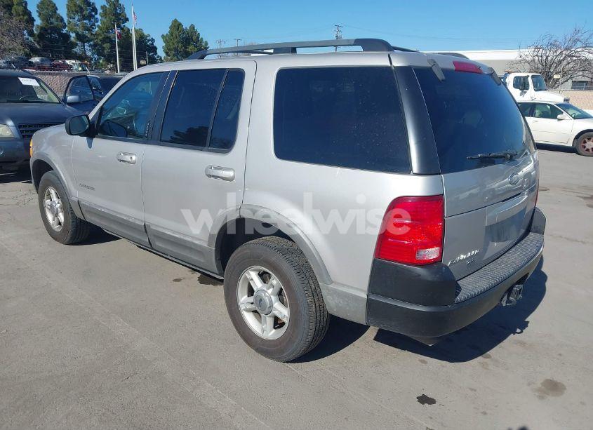 Photo 3 of 2002 Ford Explorer XLT (VIN 1FMZU63K52ZC76339)