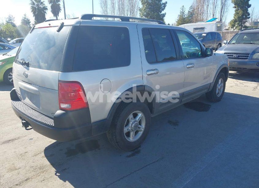 Photo 4 of 2002 Ford Explorer XLT (VIN 1FMZU63K52ZC76339)