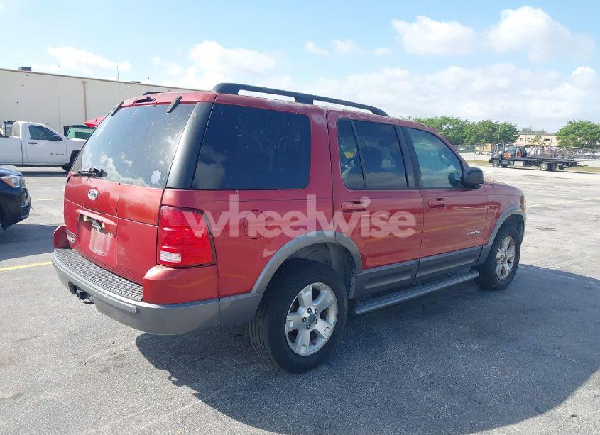 Photo 4 of 2004 Ford Explorer XLT (VIN 1FMZU63K54UA50494)